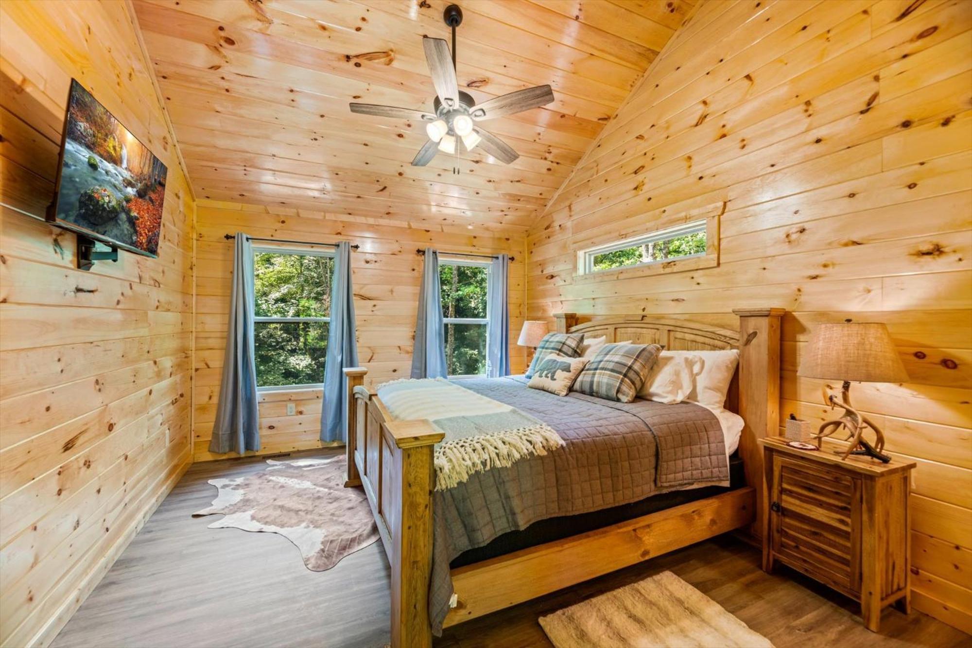 Cozy Cub * Sevierville